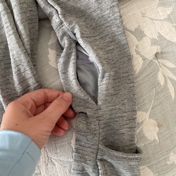 Nike running dri-fit gray women’s light jacket petite - Picture 5 of 6